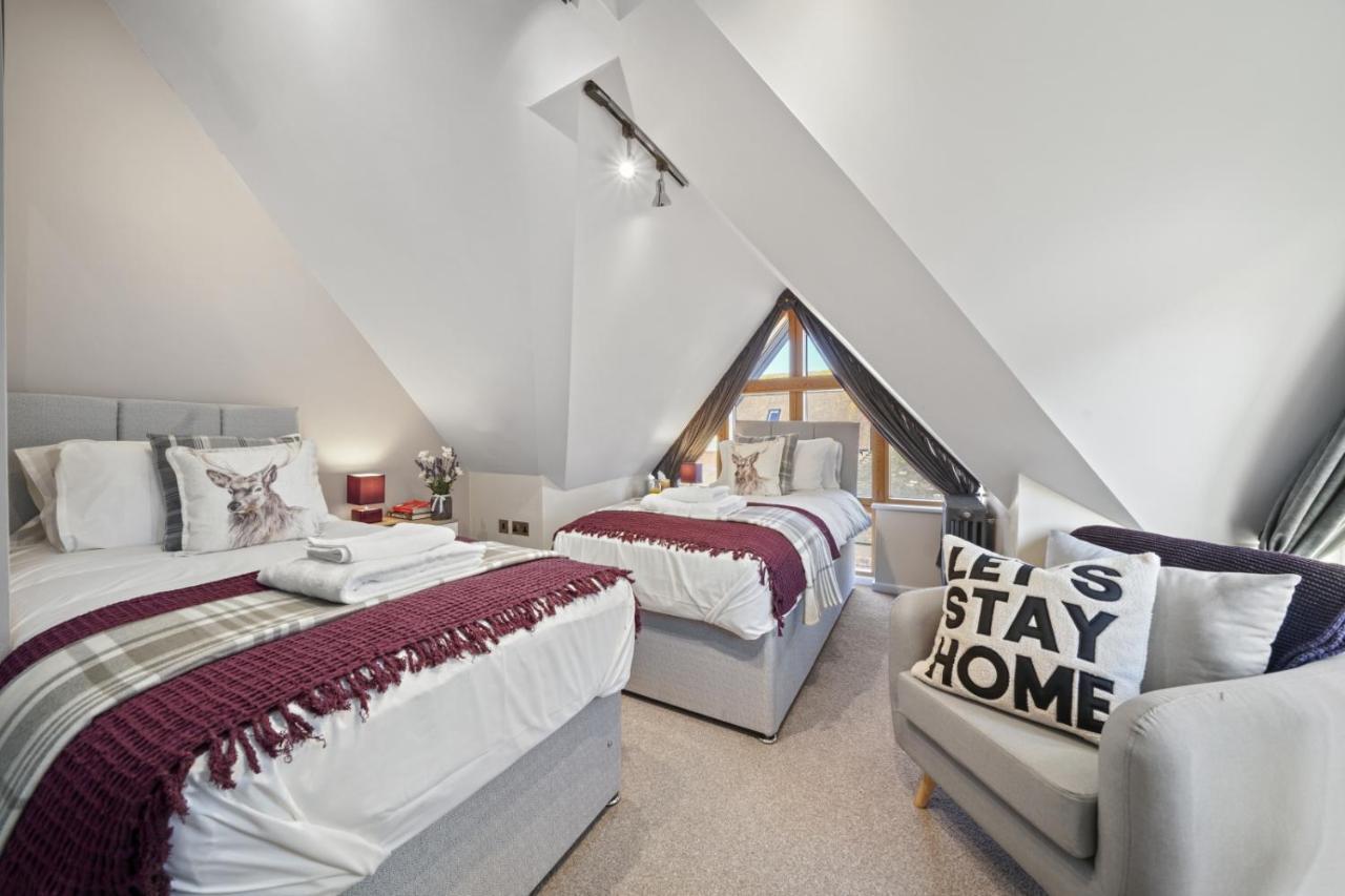 Super Funky Spire View FREE Parking & Netflix Leilighet Canterbury Eksteriør bilde
